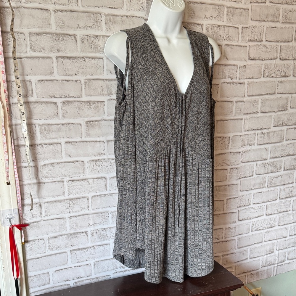Gray cold shoulder Patterned short dress or tunic length top